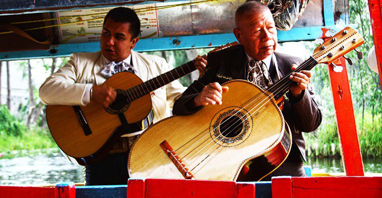 Xochimilco-Editada-Verino77-http://bit.ly/2aCwFud-Flickr Xochimilco-mariachis