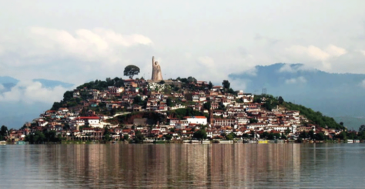 4. Pátzcuaro