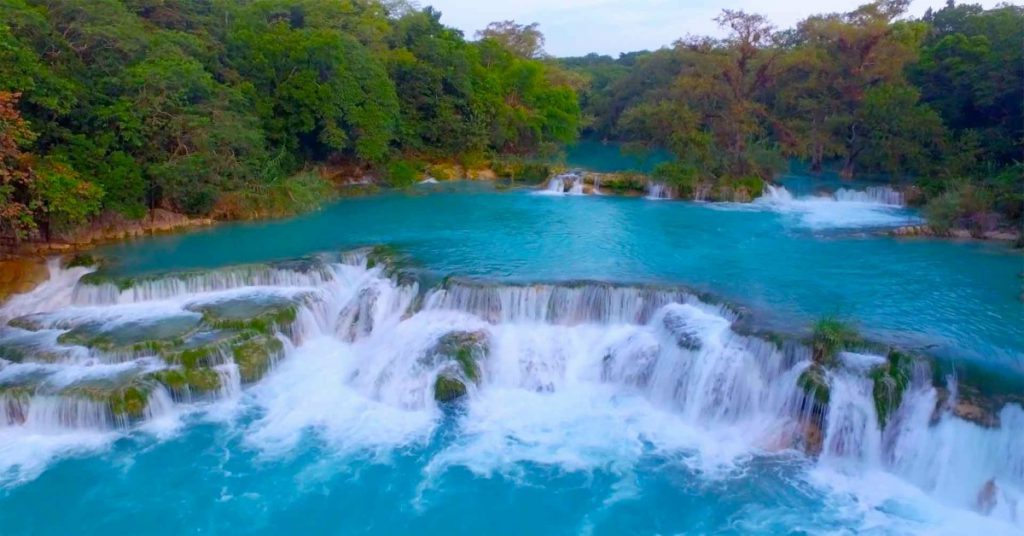 Aguas cristalinas en la Huasteca Potosina