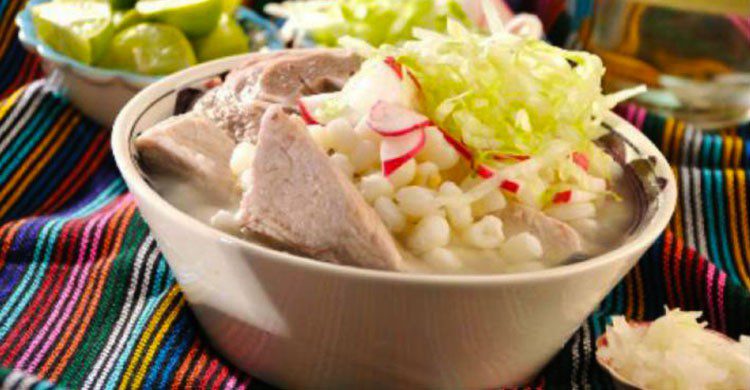 Pozole blanco