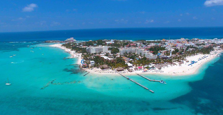 Ixchel Beach Hotel.