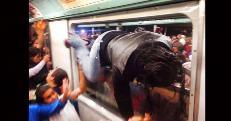 Sigue leyendo 17 cosas súper extrañas que sólo te pueden pasar en el metro