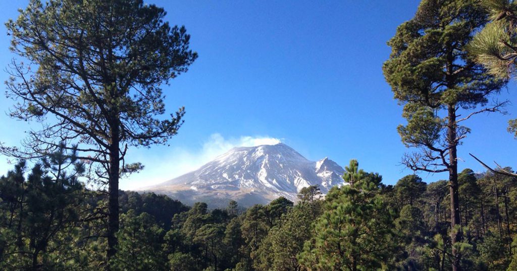 13.--Iztaccíhuatl-–-Popocatépetl