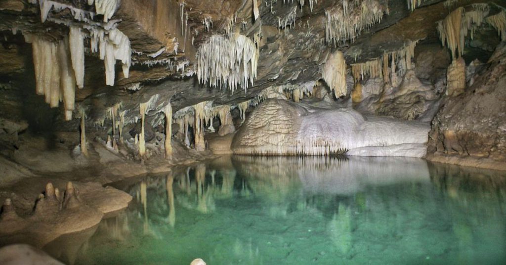 15.-Grutas-Karmidas