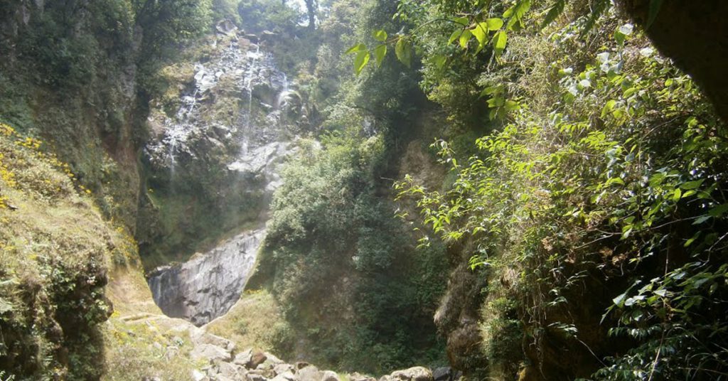 16.-Cascadas