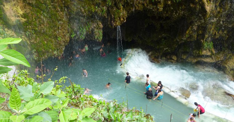 Caverna en Tolantongo.