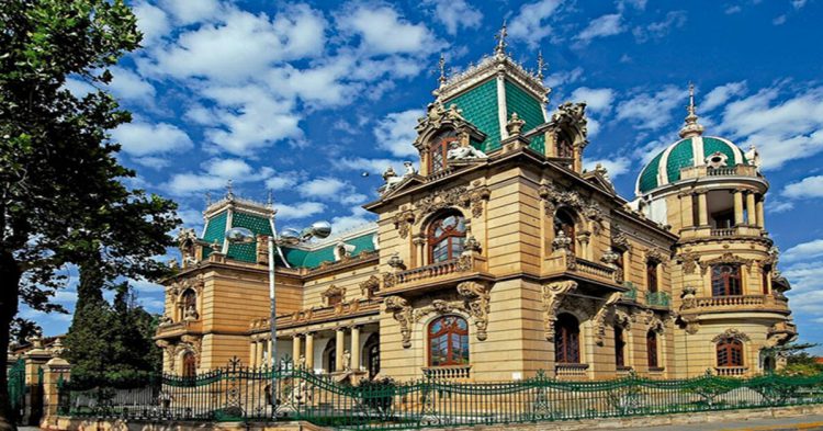 Edificio Quinta Gameros en Bolívar, Chihuahua.