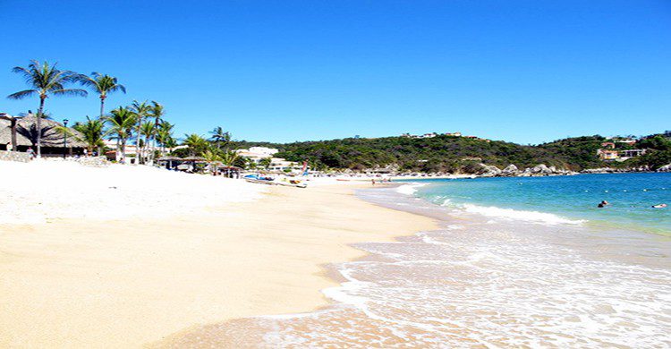 3. Huatulco.