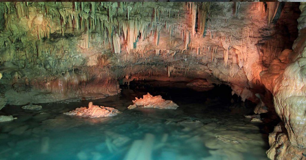 Grutas de Lankín