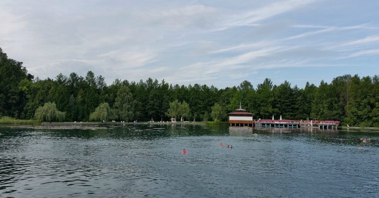 Balneario publico Lago Hévíz