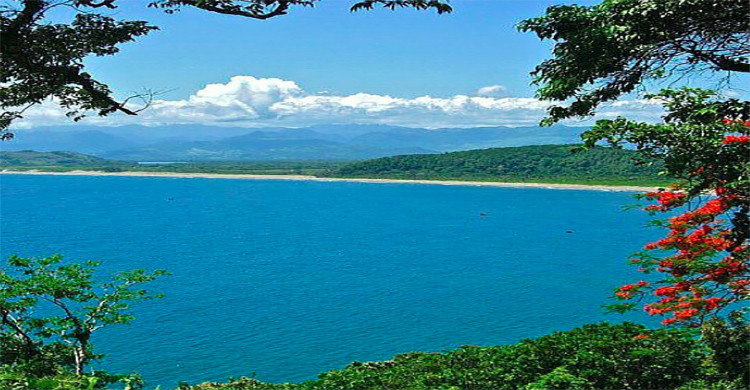 3. Playa Escondida, Veracruz