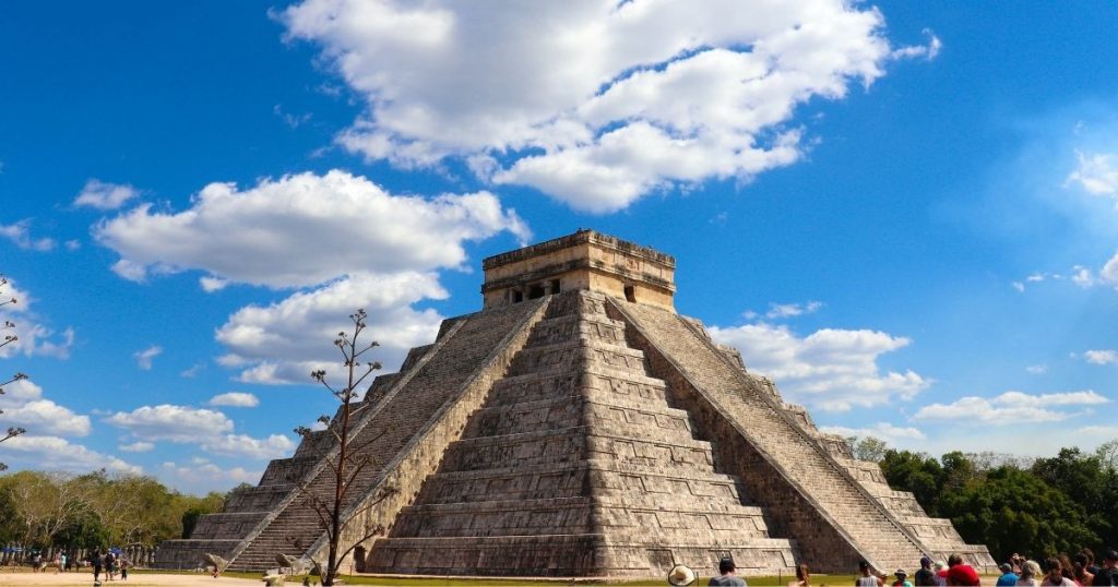 Sigue leyendo Curiosidades de Chichén Itzá que todos debemos conocer