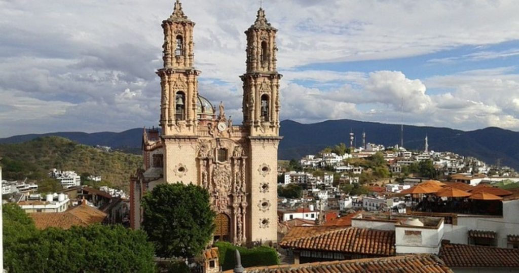 Sigue leyendo Taxco, el pueblito mágico que está a pocas horas de la CDMX