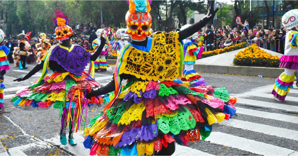 Sigue leyendo Esto es todo lo que necesitas saber sobre Desfile de Día de Muertos
