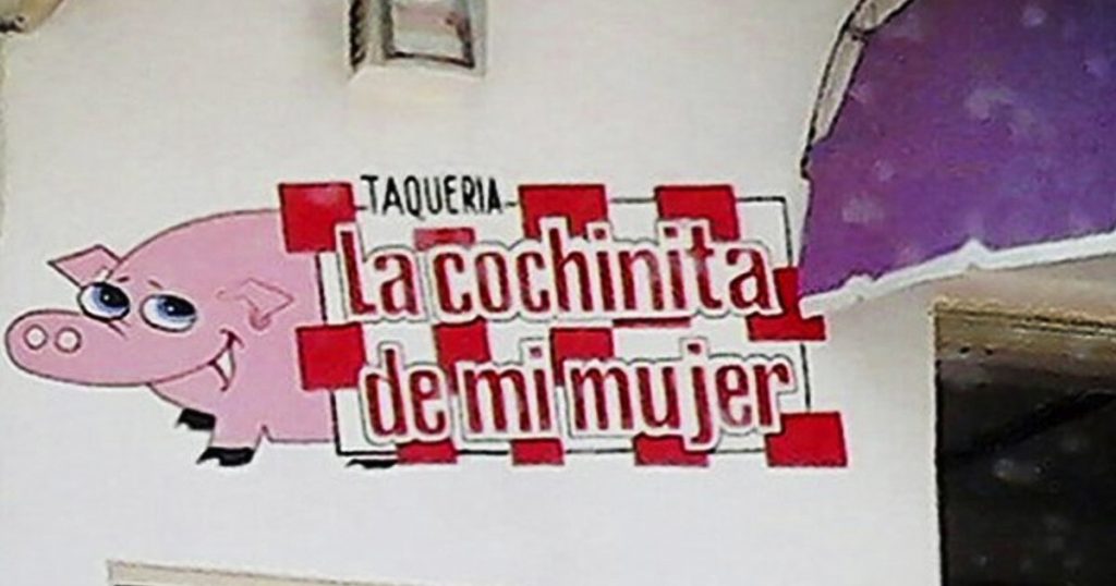 Unos buenos tacos de carnitas.