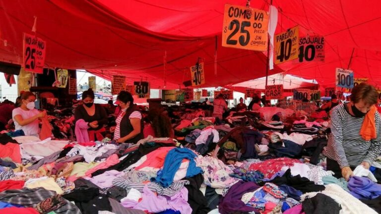 5.- La Raza